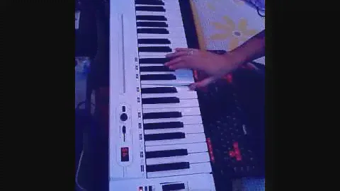 Samson Carbon 49 | Keyboard synth solo