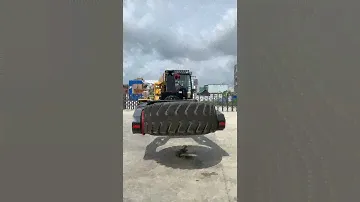 telehandler with tyre clamp