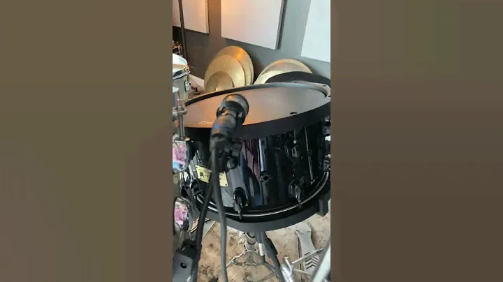 Snare mic HACK! #drummer #drummerworld #drum #microphone