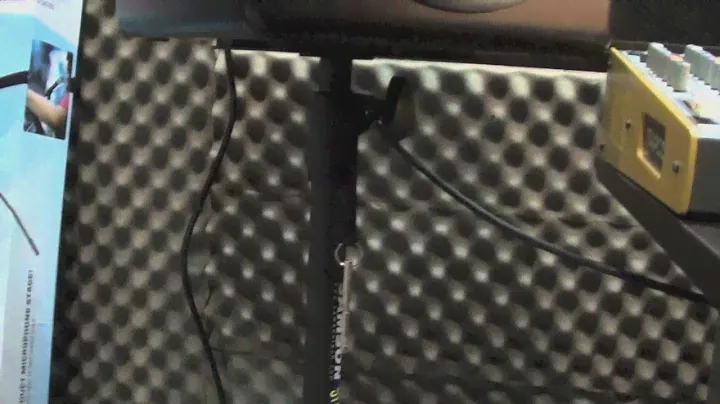 Why Buy Monitor Speaker Stands? - Samson MS200 speaker stands review